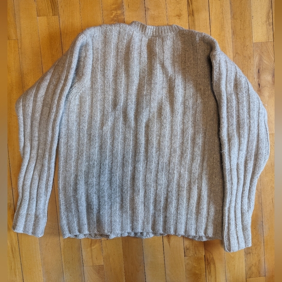 Gap Sweater size M - Picture 2 of 3